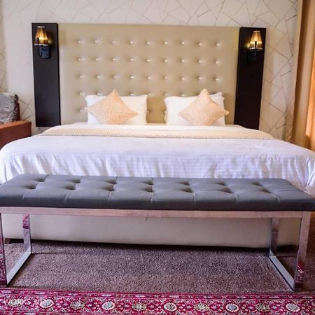 Carlton Gate Hotel Ибадан Екстериор снимка