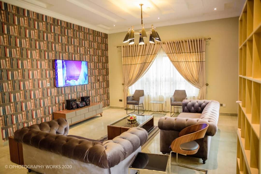 Carlton Gate Hotel Ибадан Екстериор снимка