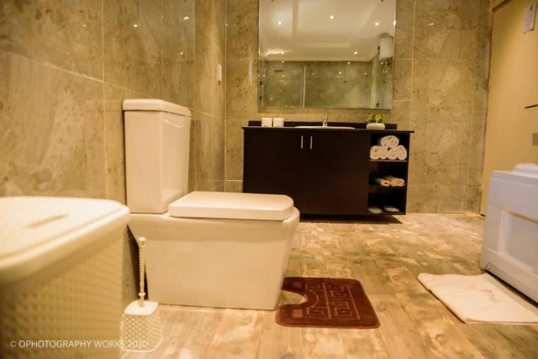 Carlton Gate Hotel Ибадан Екстериор снимка