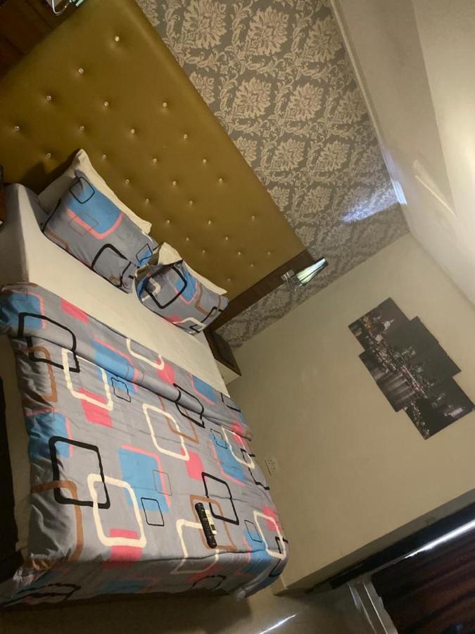 Carlton Gate Hotel Ибадан Екстериор снимка